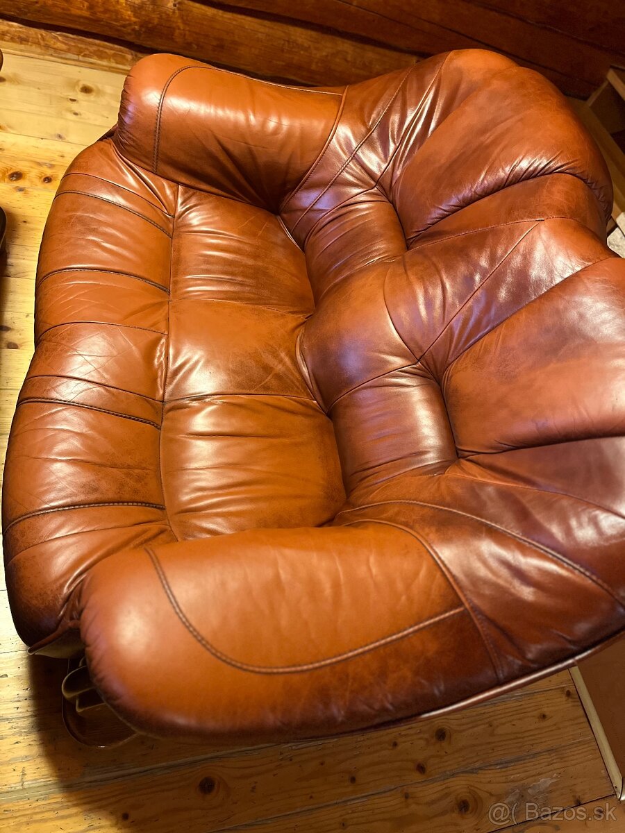 Pravá koža – sedacia súprava + masívna komoda (TOP stav, kla - 6