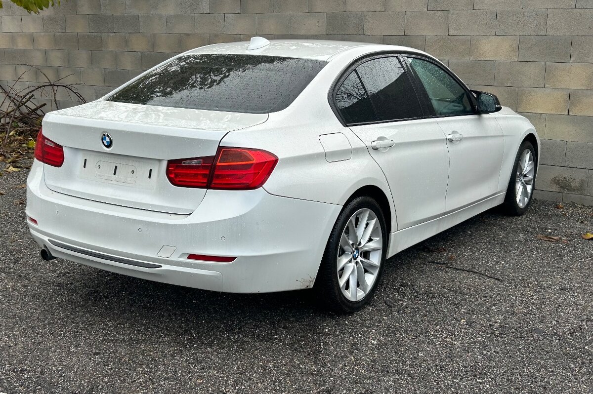 ROZPREDAM BMW F30 320d xDrive 2014 - 6