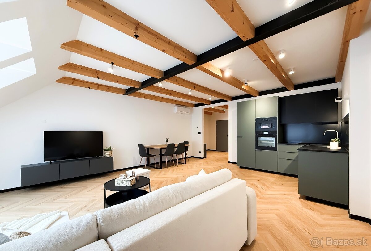 Exkluzívny 2izbový mezonet v meštianskom dome,Hviezdoslavova - 6