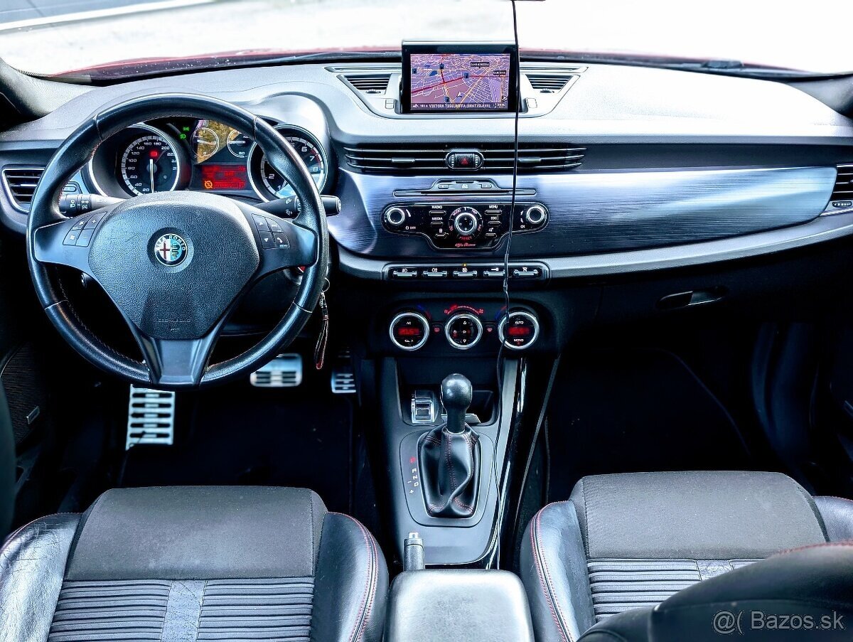 Giulietta Rosso Maranello / automat, 170 koní / - 6