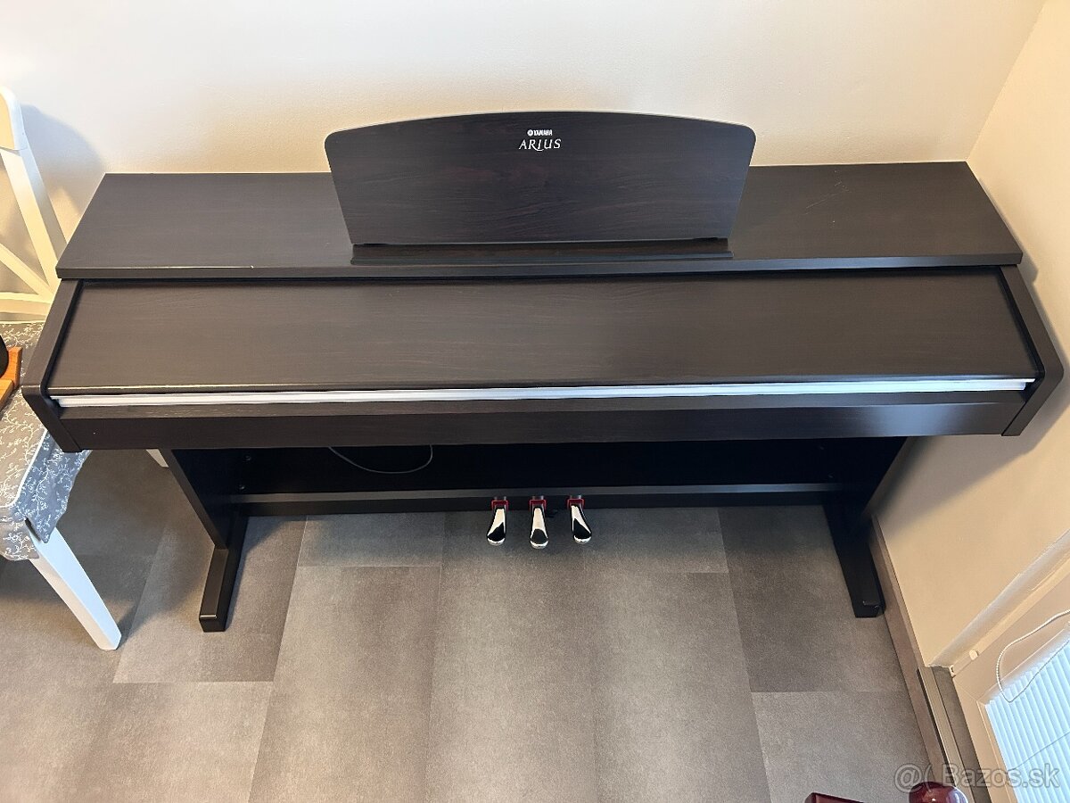 Predám elektrický klavír Yamaha - 6