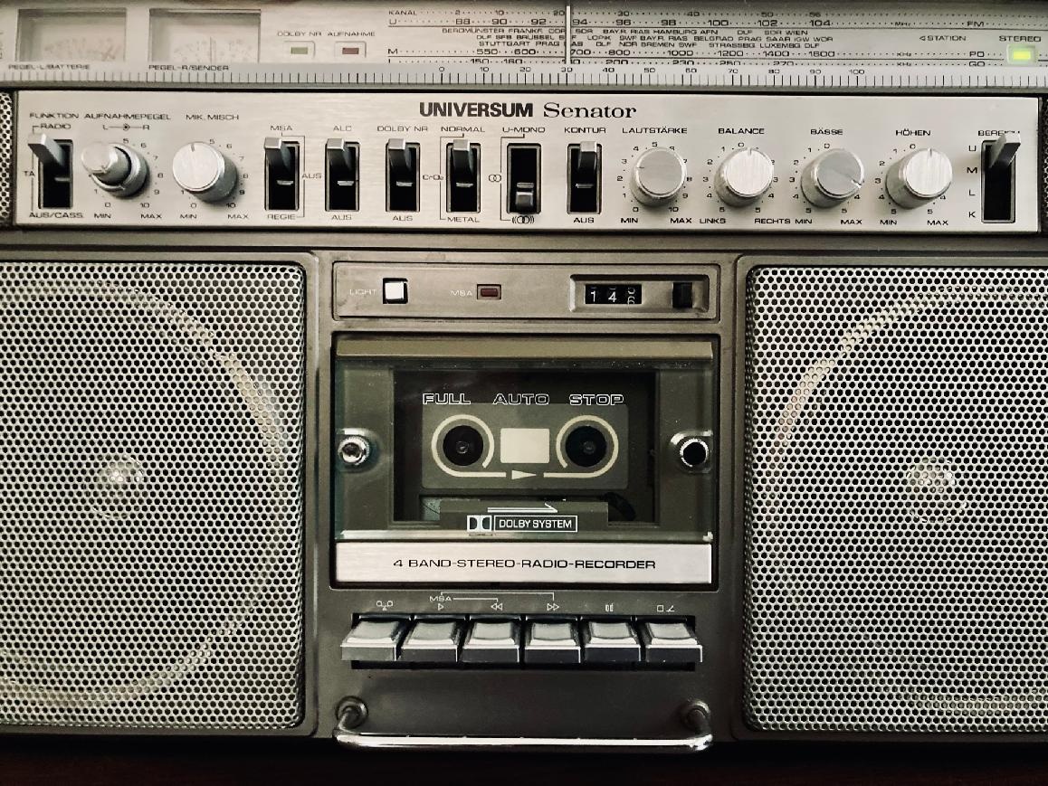 Universum Senator - 6