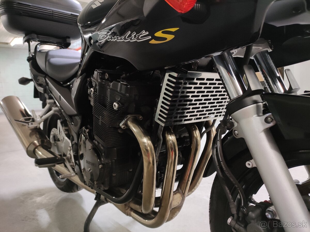 Kryt chladiče cestné - 6