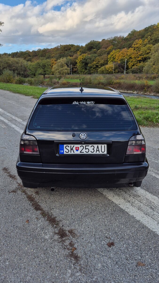 Volkswagen Golf 3 - 6