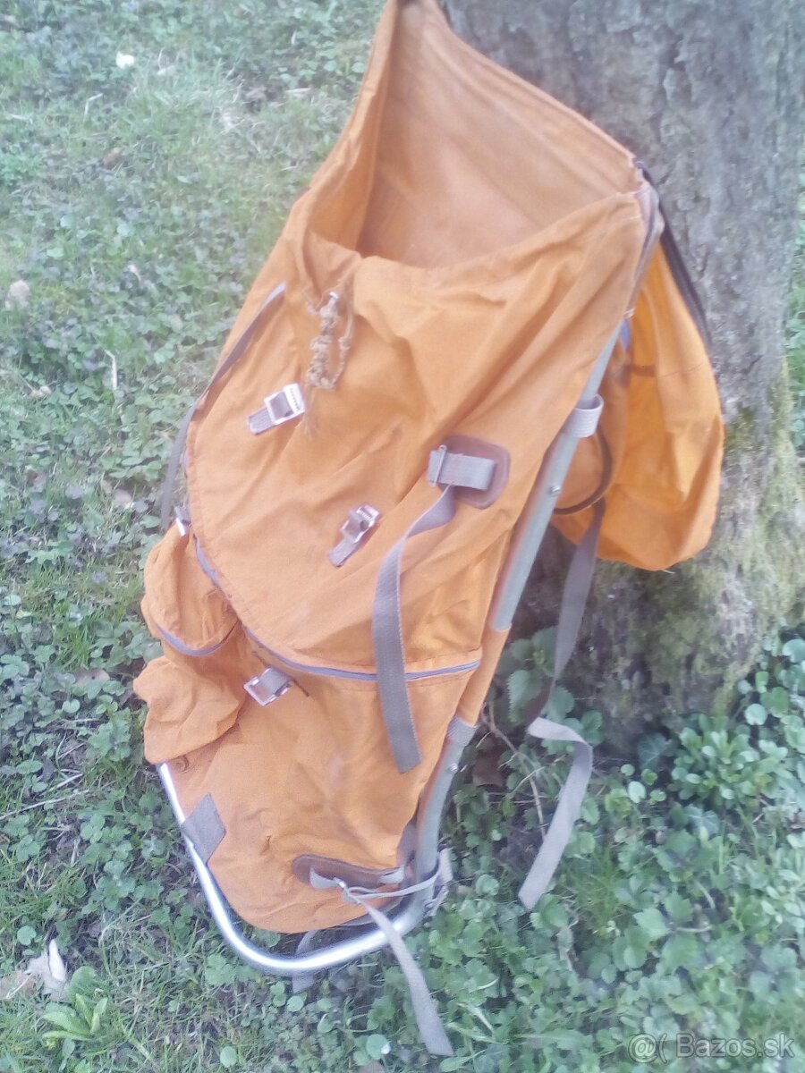 retro turistický batoh - 6