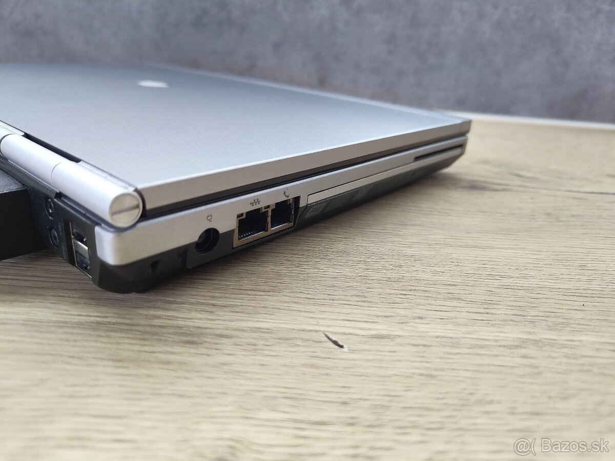 HP EliteBook 8GB/256GB - 6