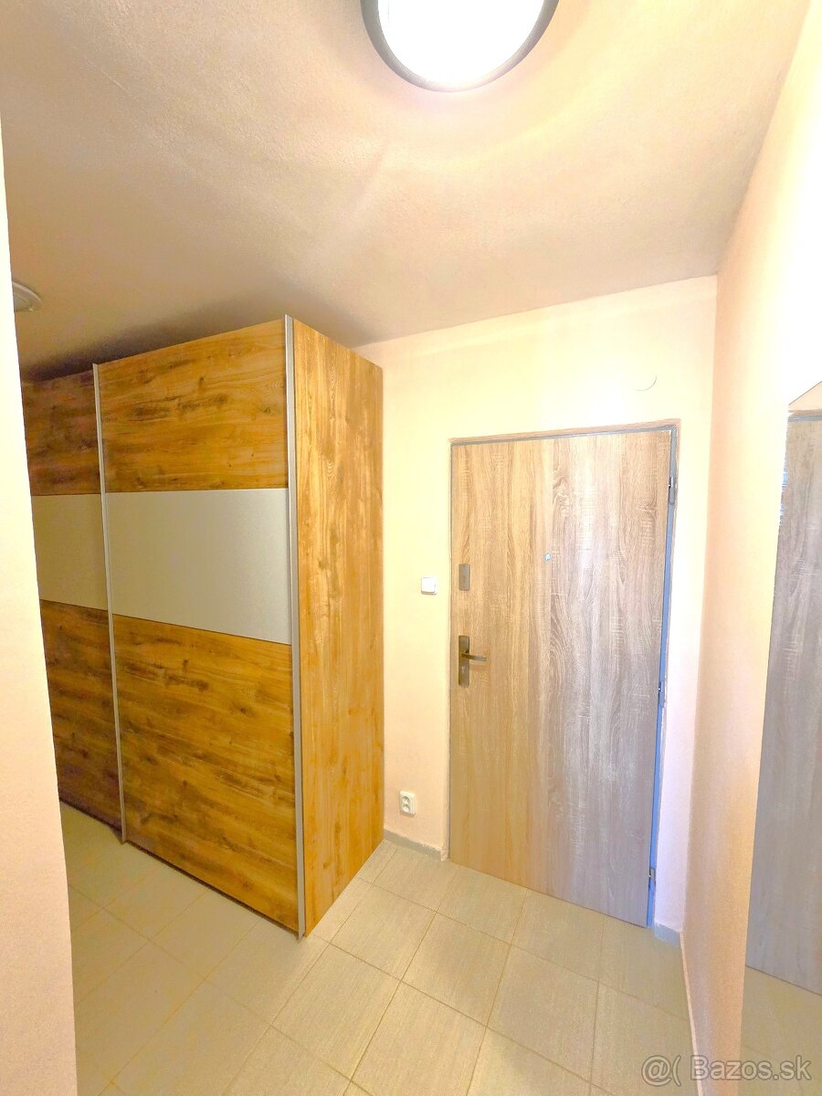 Kompletne zrekonštruovaný byt s výhľadom na Biele Karpaty - 6