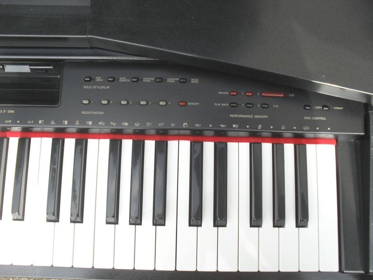 Digitální piano Yamaha Clavinova CVP 50 - 6