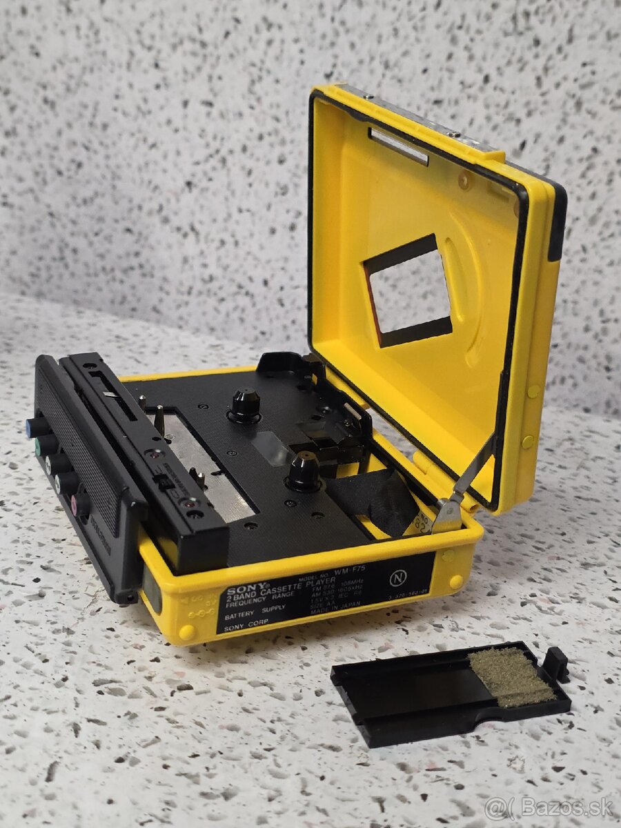 SONY WM-F75 》 SPORT WALKMAN 》DOLBY NR 》Autoreverse - 6