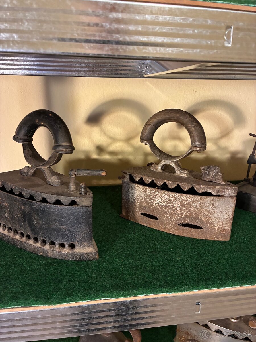 Starožitná žehlička - 6