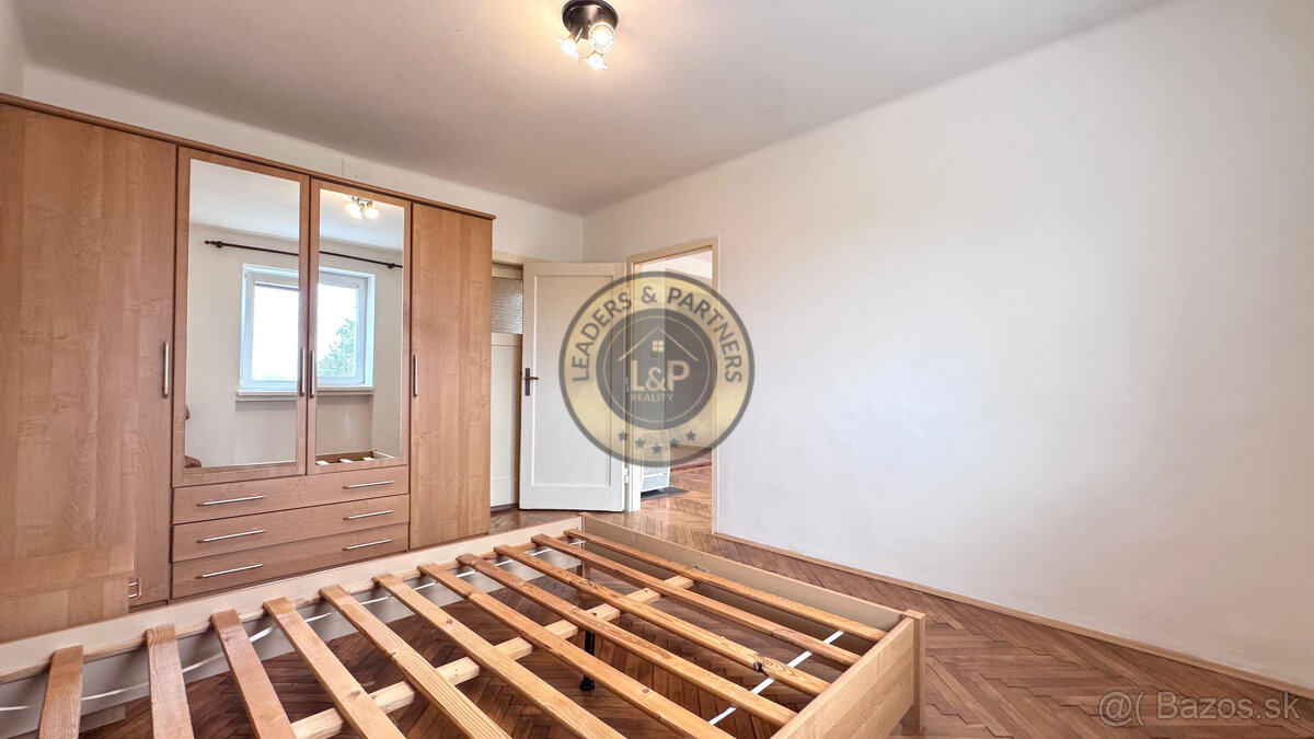 PREDAJ- 2iz. byt s balkónom v Hlohovci na ulici R. Dilonga - 6