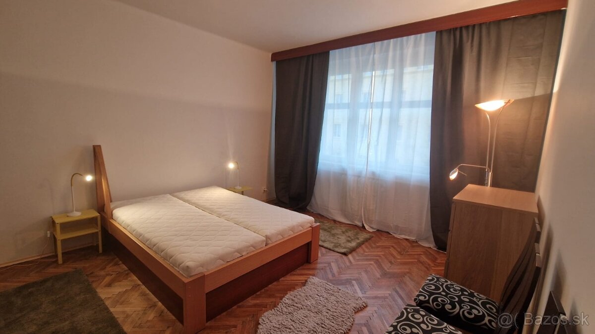 Prenajom 3 izbovy byt Bratislava centrum - 6