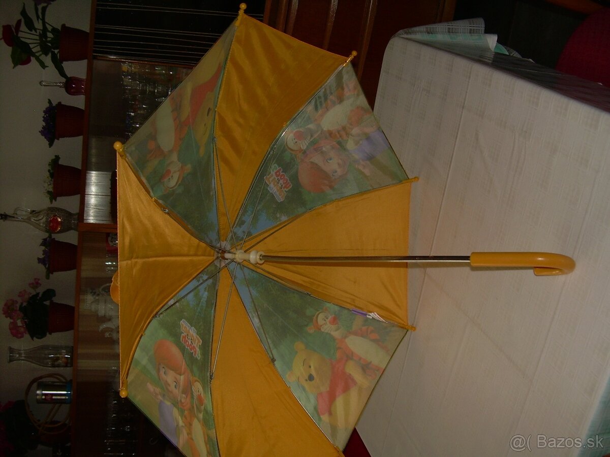 dětské deštníčky, kostýmy, teplákovka - 6
