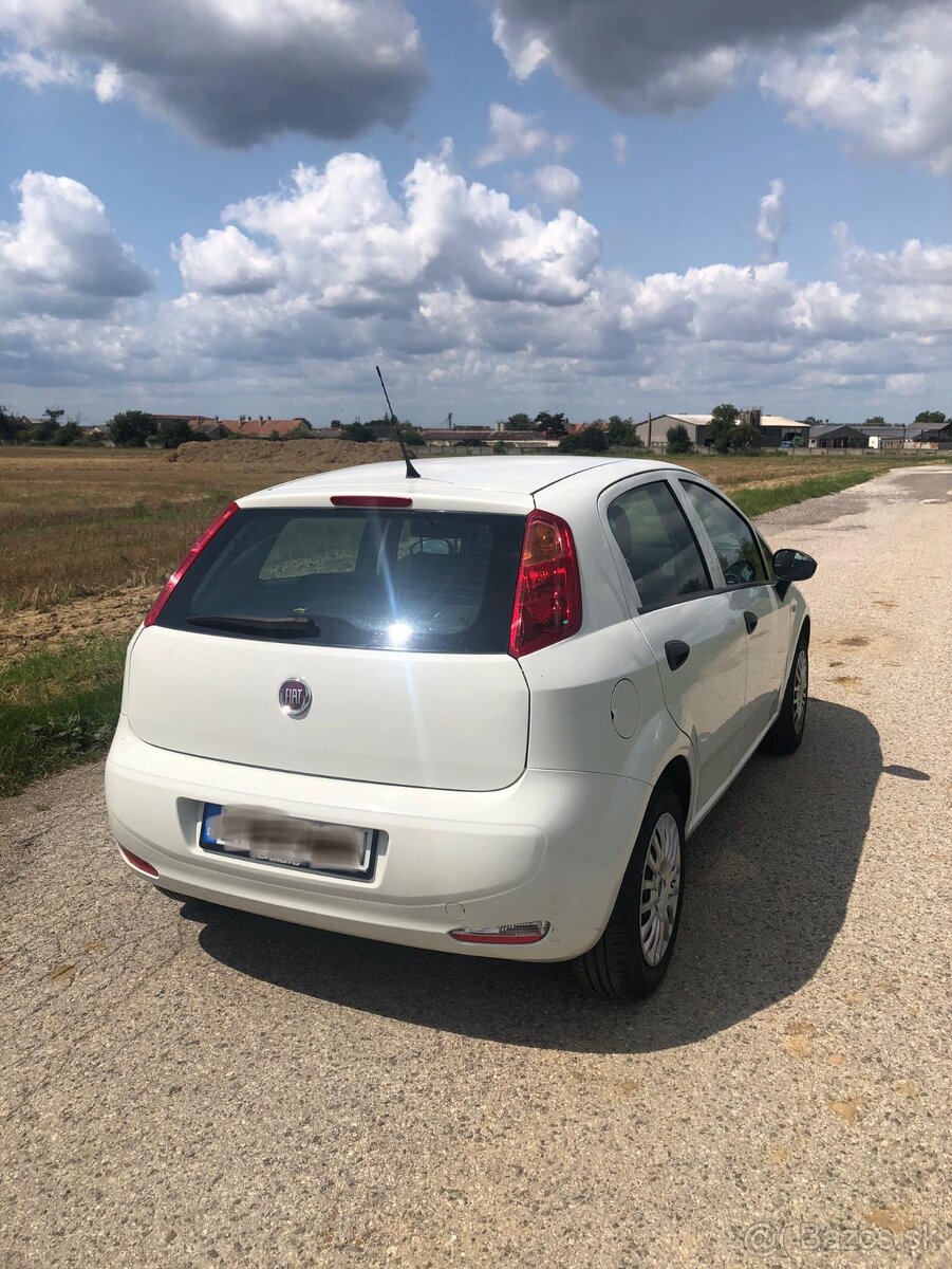 Fiat Punto 2018 - 6