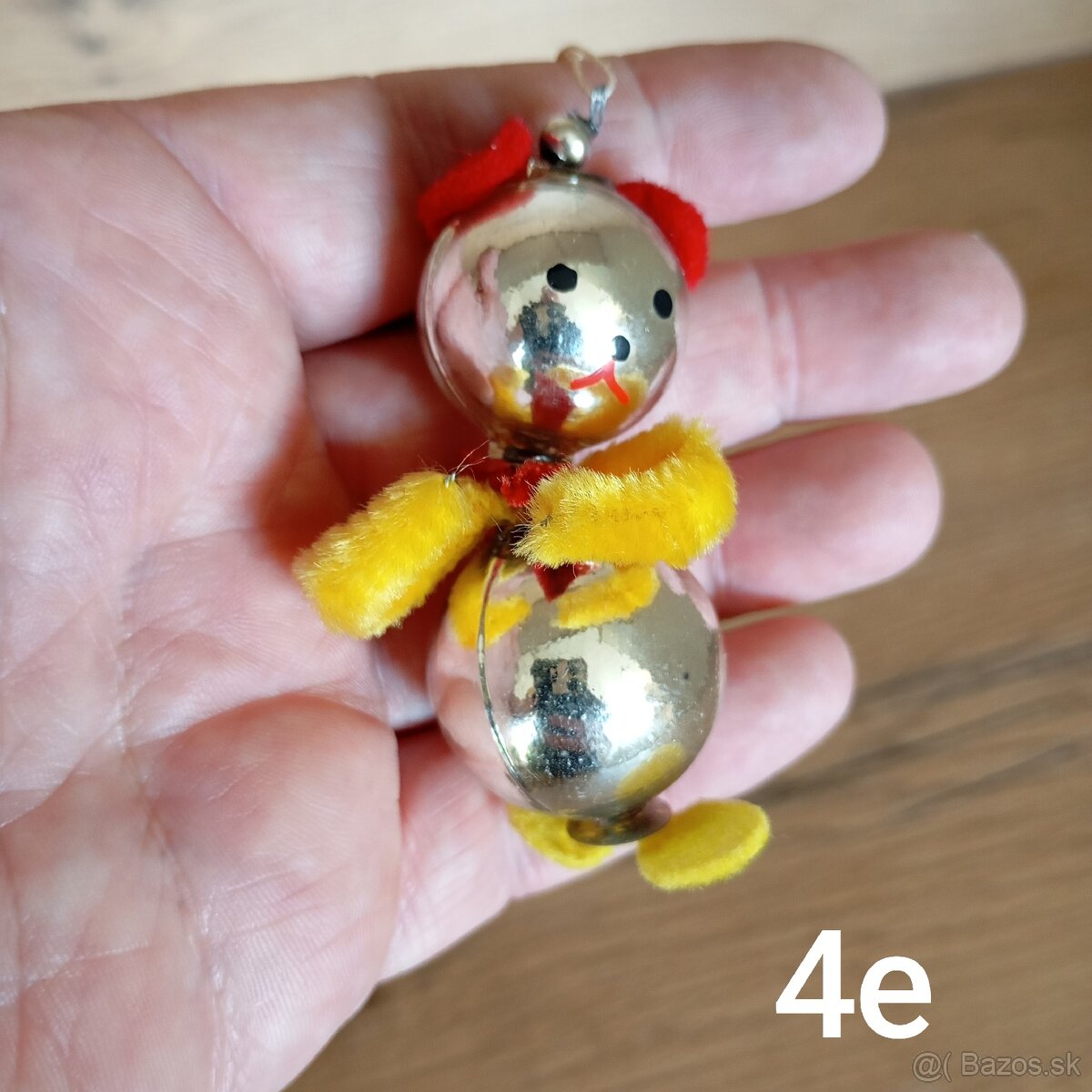 staré vianočné ozdoby. - 6