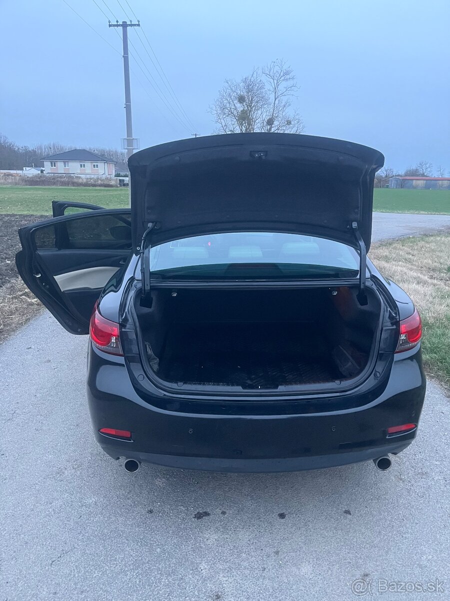 Mazda 6 - 6