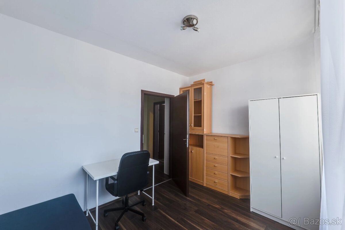 Nepriechodna izba v 3izb byte - 6