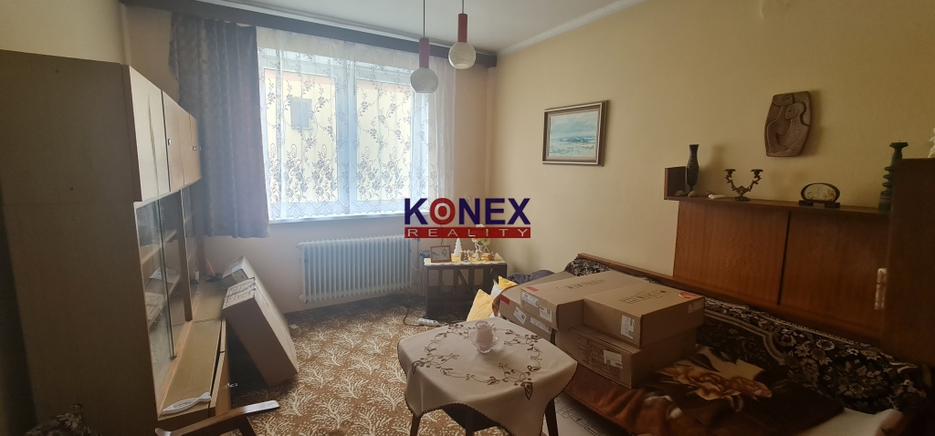 REZERVOVANÝ Rodinný dom blízko centra Trebišova - 6