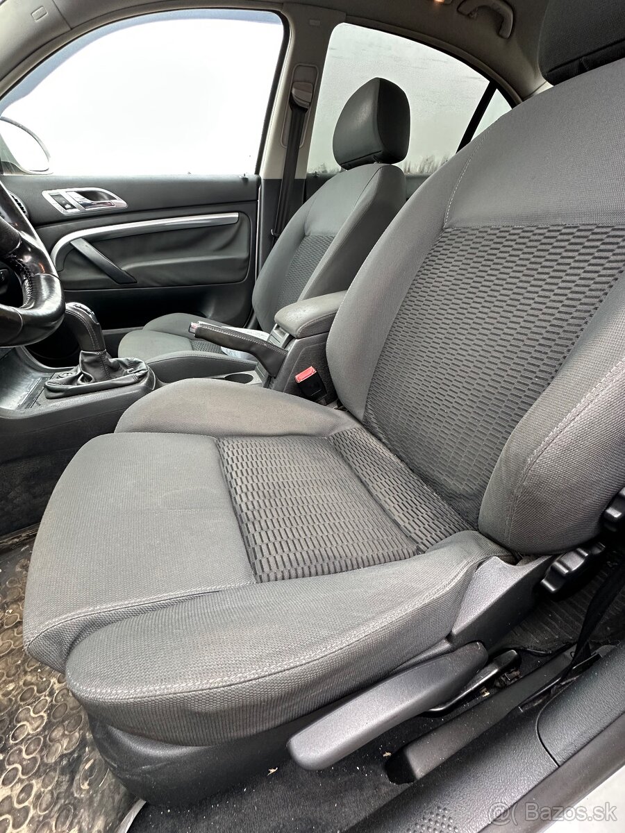 Škoda Superb 2.0 TDi 103kw - 6