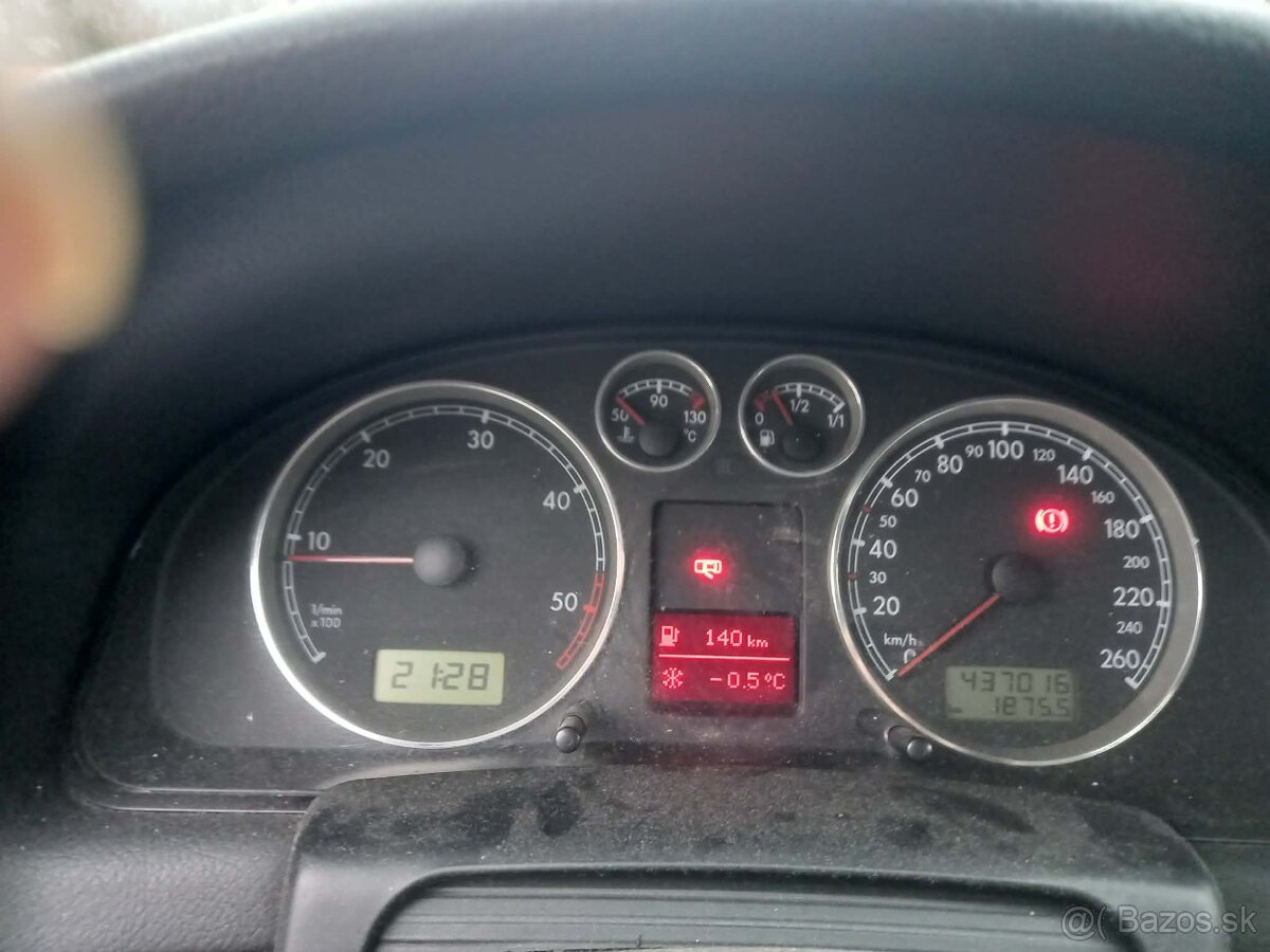 Volkswagen passat B5.5 kombi, 100kw - 6