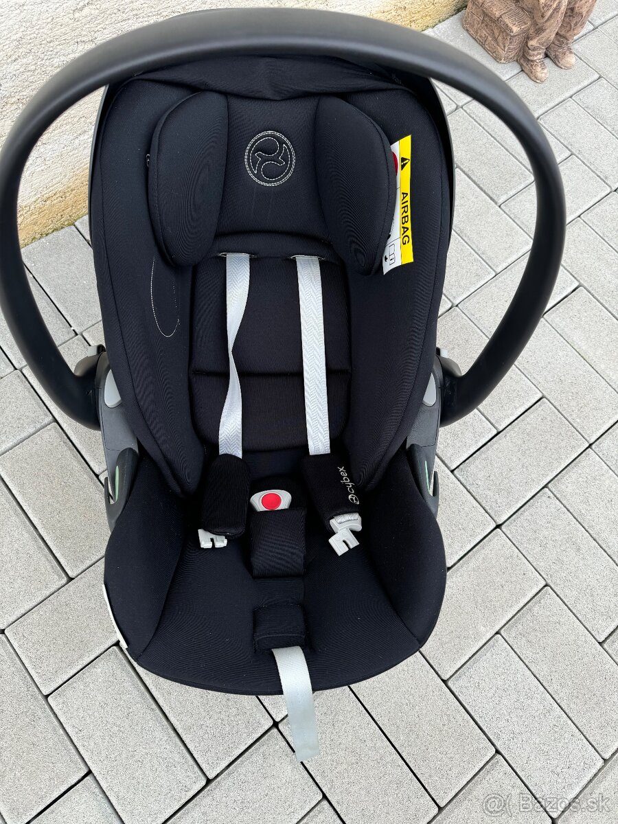 Cybex Cloud G i -Moon Black + základna - 6