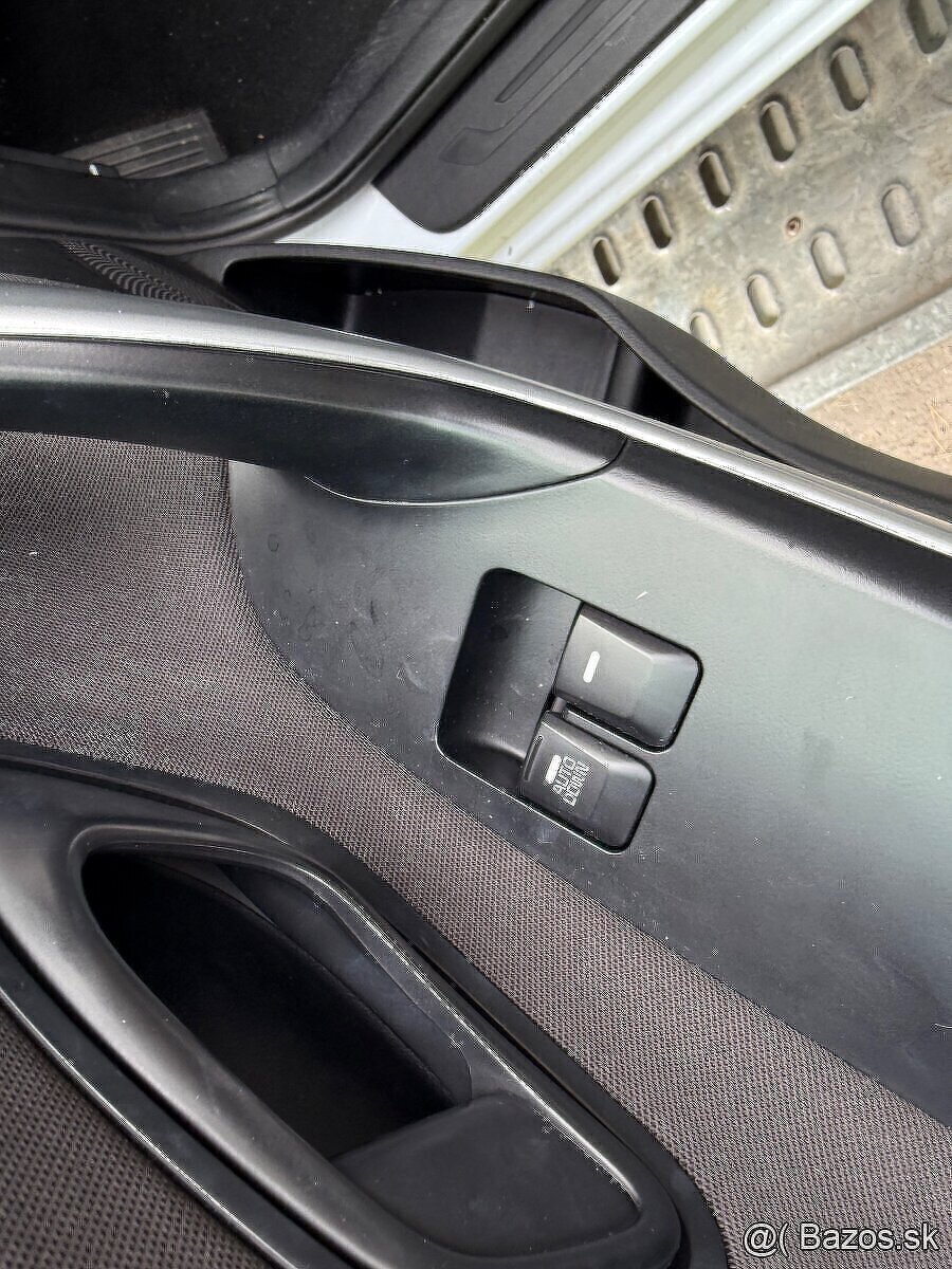 Rozpredam Kia Ceed II HB 1.6 CRDI D4FB - 6