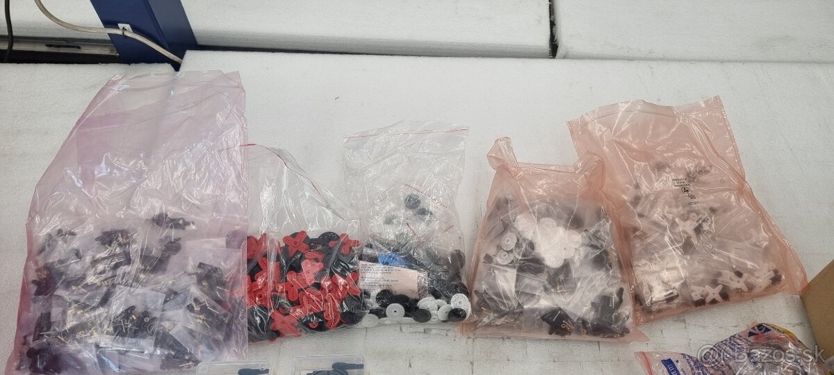 Predám Servomotorčeky HITEC HS-5645MG - 6