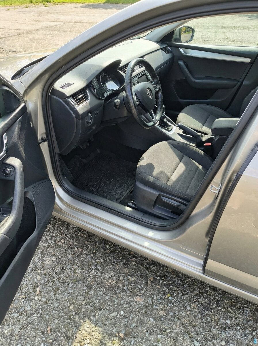 Škoda Octavia 1.6 TDI Business - 6