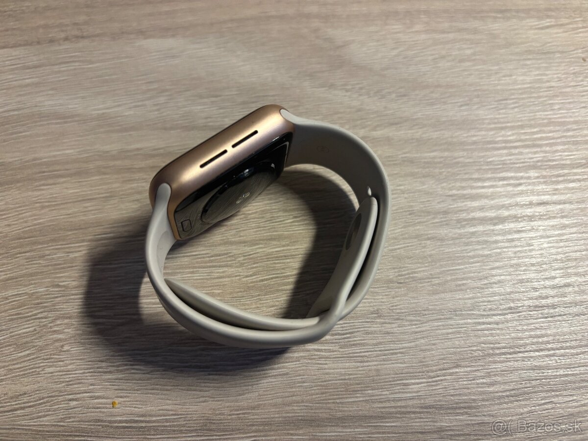 Predam dámske Apple Watch 3, béžové - 6