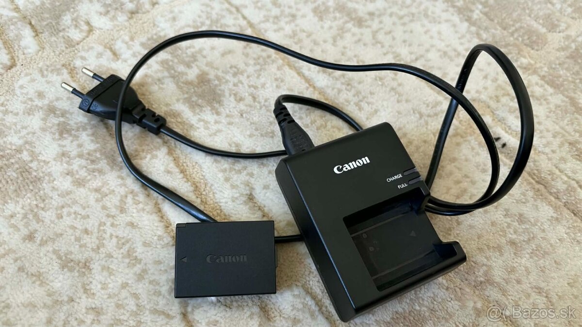 Canon EOS 2000D - 6