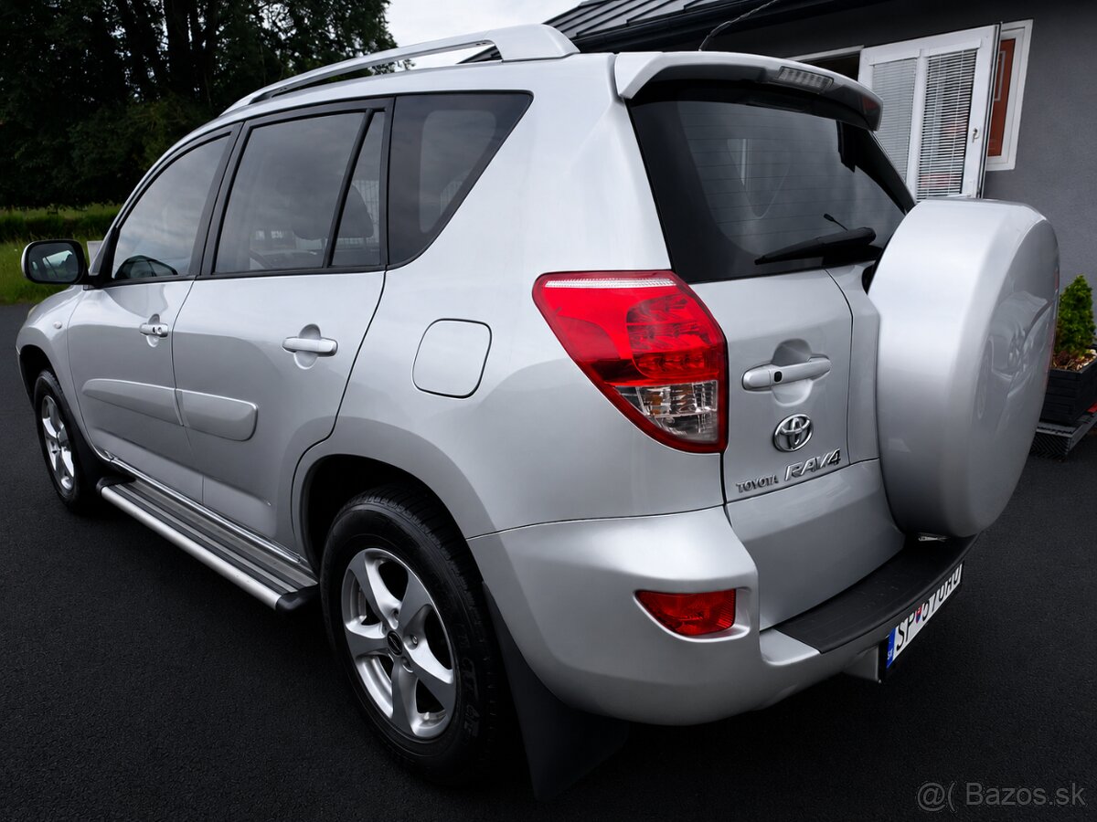 TOYOTA RAV4 2.0VVT-i 4WD - 6