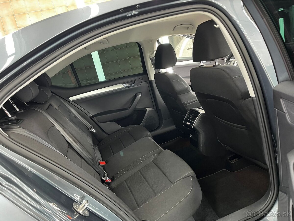 Škoda Superb SEDAN 1.6 Greenline - 6