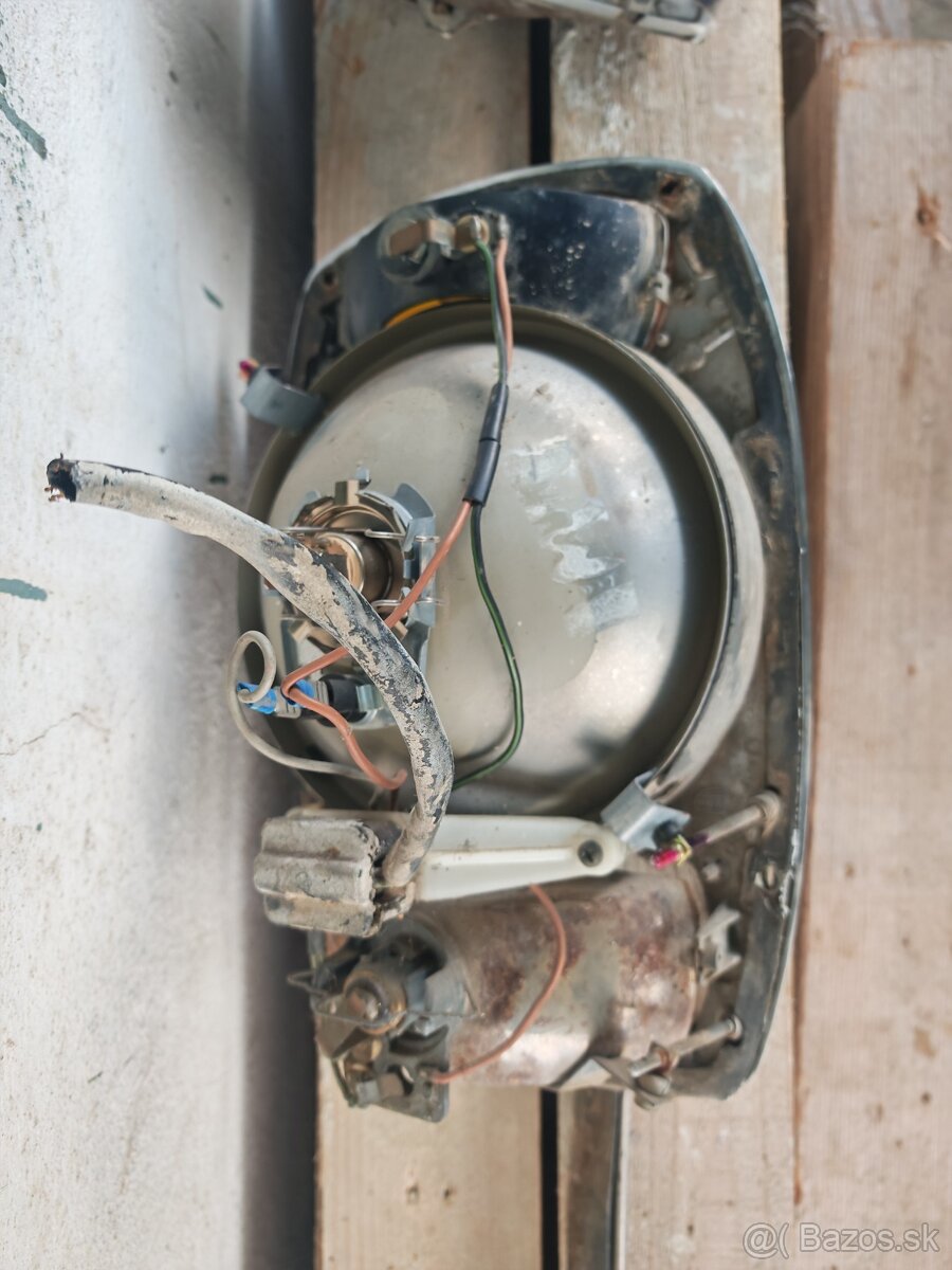 Predné svetlá Mercedes W115 - 6