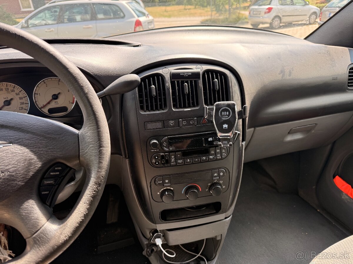 Chrysler Voyager - 6