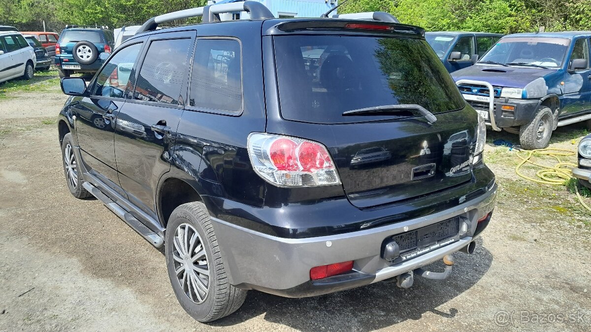 Mitsubishi Outlander 2.0 benzin 4x4 QUATRO top stav - 6