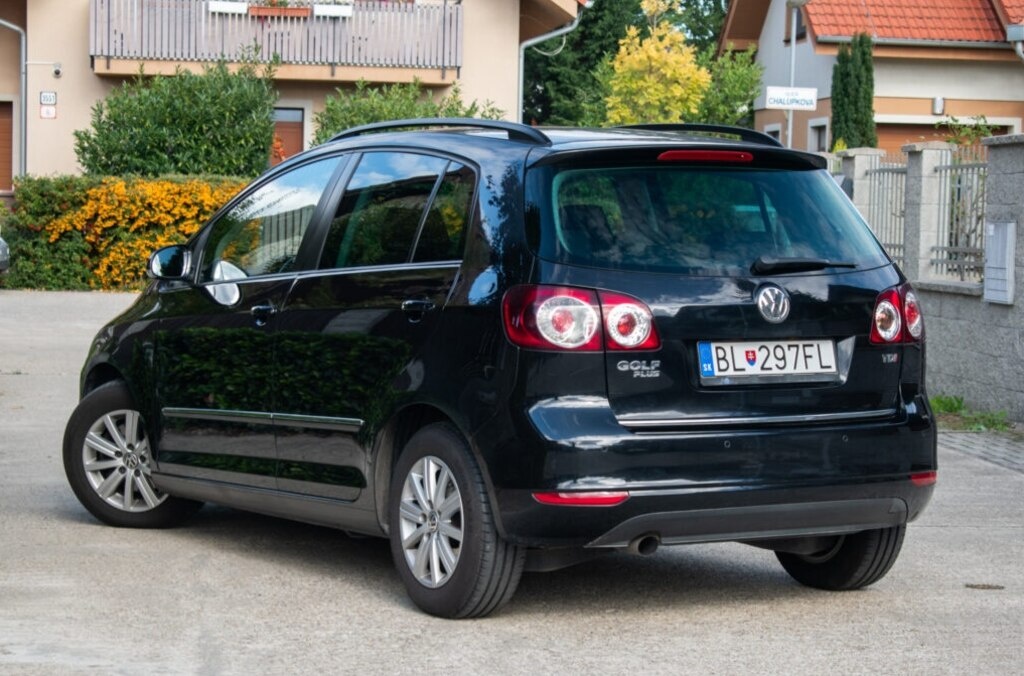 Volkswagen Golf Plus 1.6 TDI Comfortline - 6