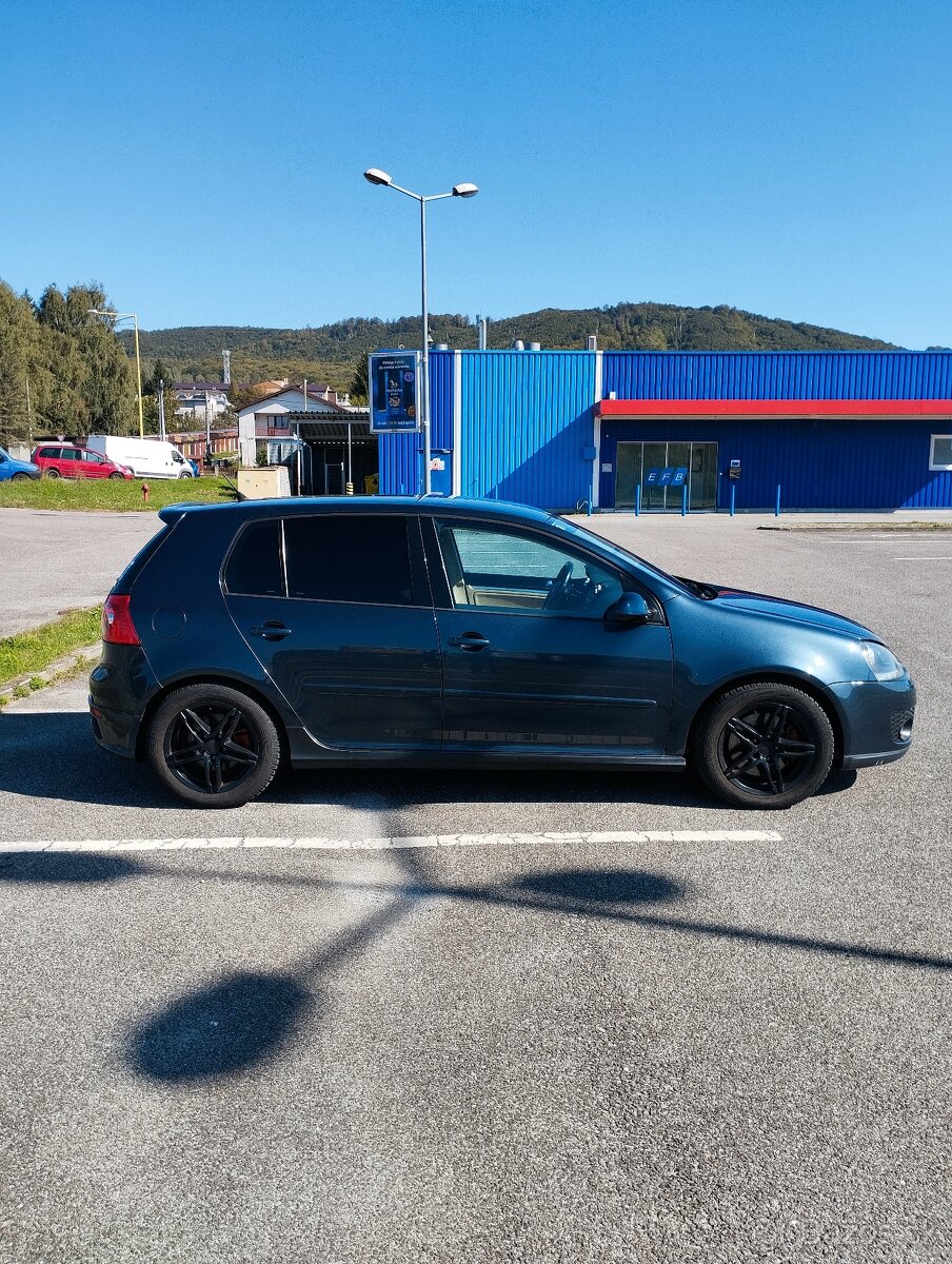 Predám Golf 5 gti - 6