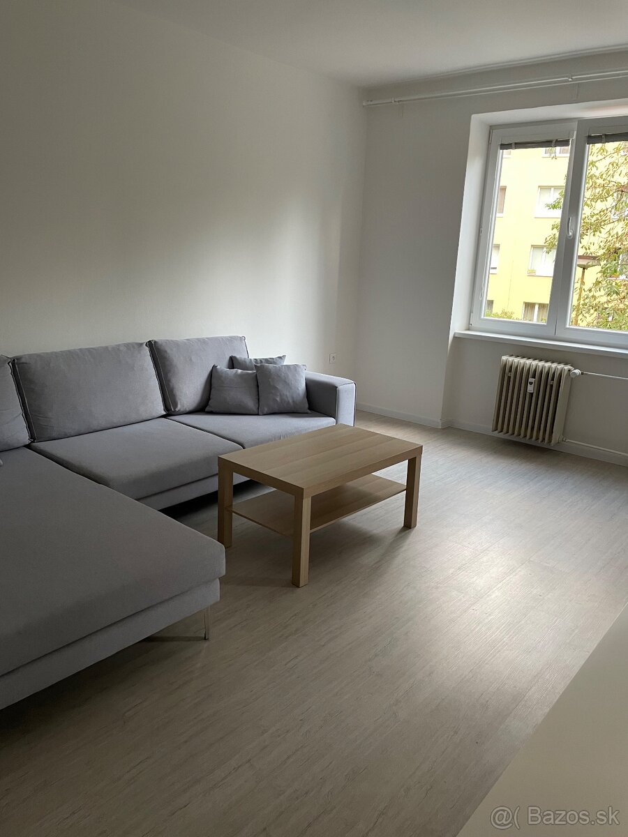 2 izbový byt Lánska - 6