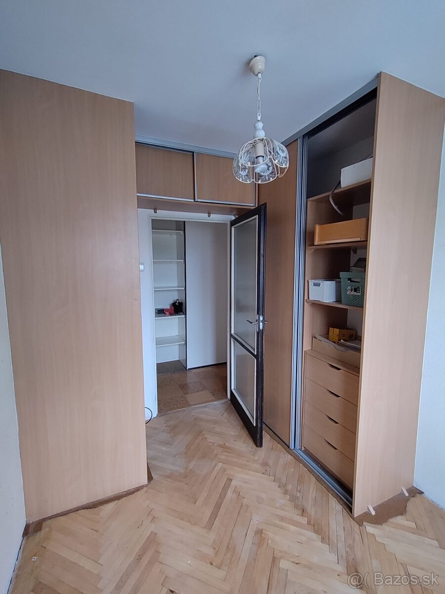 NEPREHLIADNITE -štvorizbový byt na predaj - 6