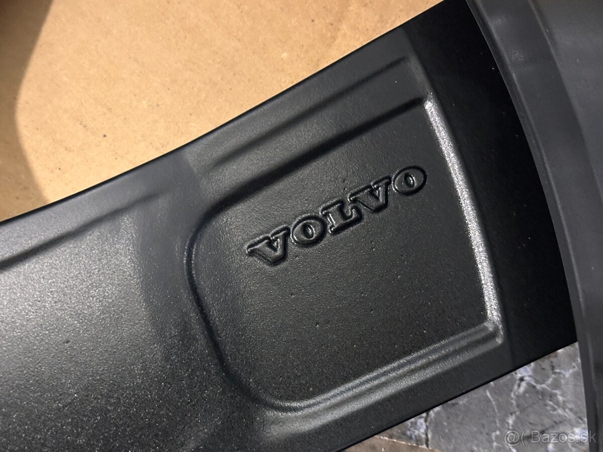 origina sada Volvo XC40 Electro 32243376 r20 - 6