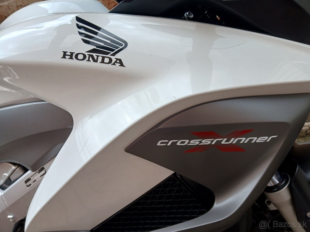 Honda VFR 800 Crossruner - 6