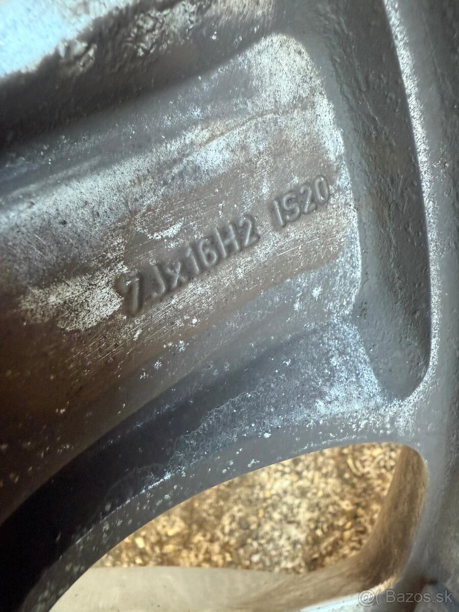 BMW E60 elektróny 6758774-7 zimne gumy 225/55R16 - 6