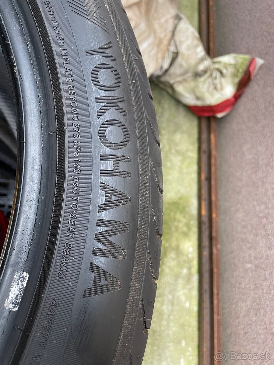 Yokohama 285/40 R21 letné - 6
