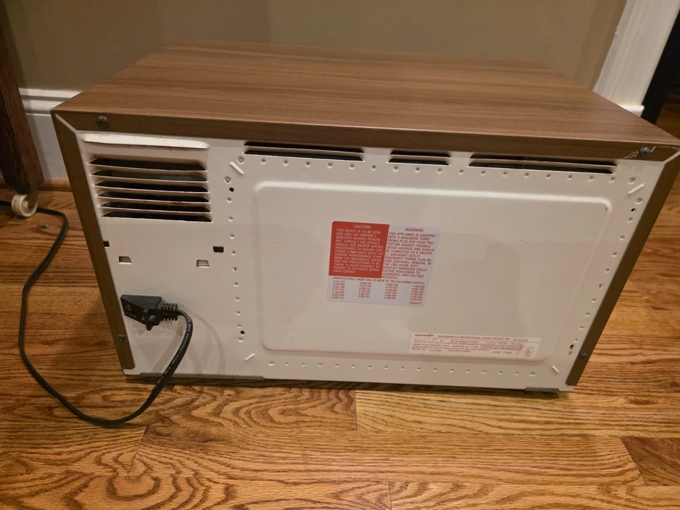 SHARP mikrovlnka - 6