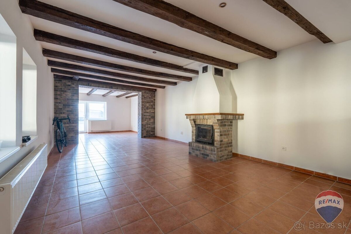 na predaj rodinný dom + podnikateľské priestory Nemšová - 6