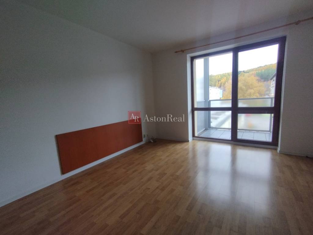 Predaj 2-izbový byt 52 m2 s lodžiou - Liptovský Mikuláš - 6