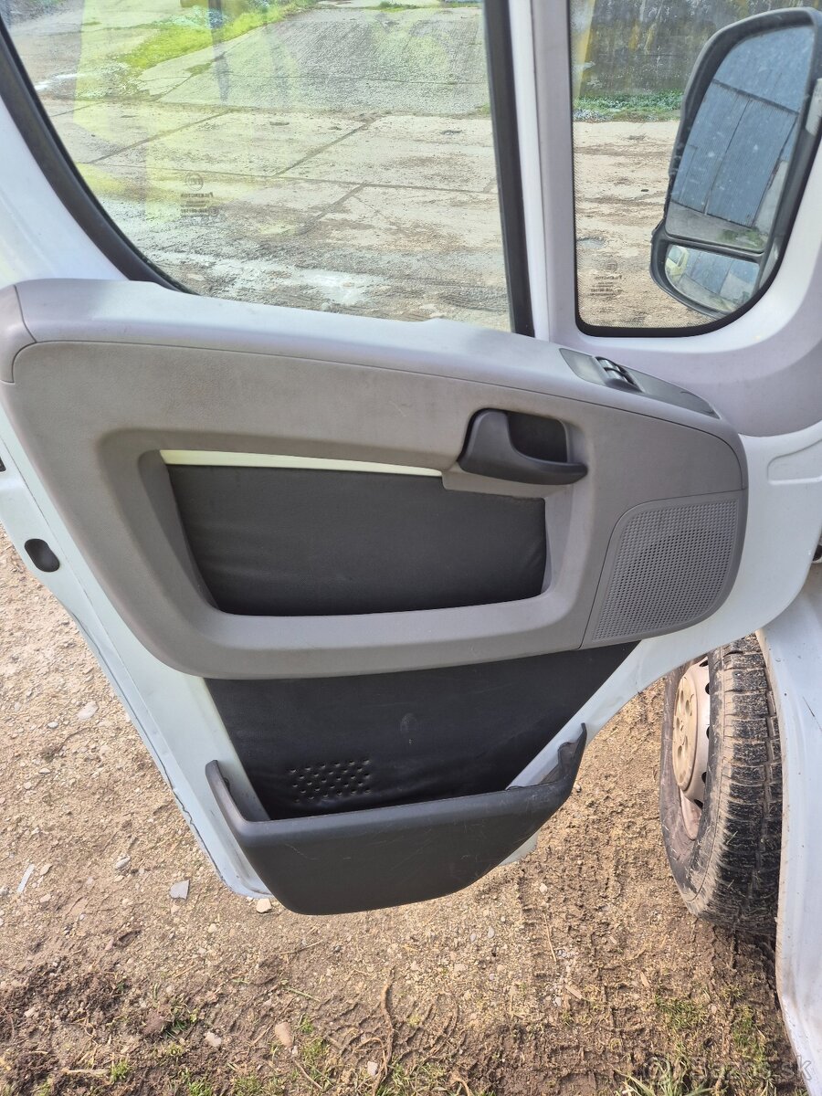 Predam plachtovu dodavku peugeot boxer - 6