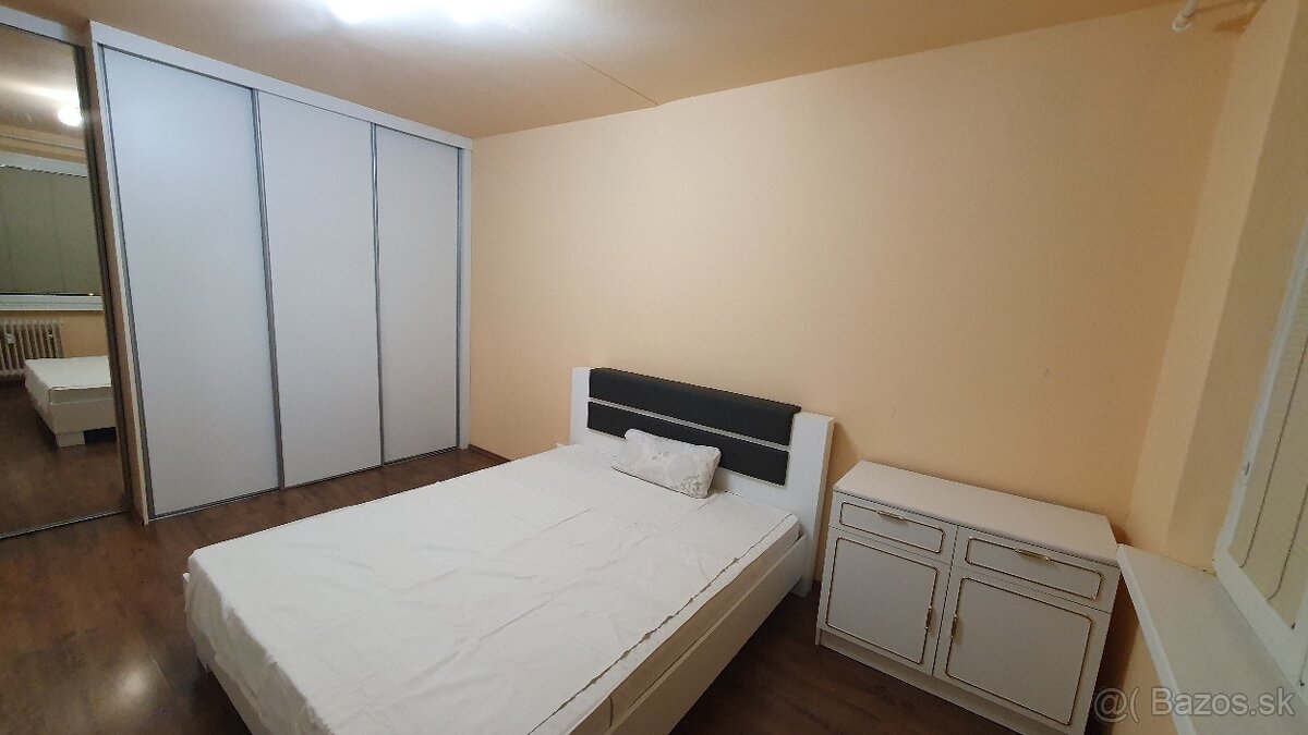 Prenájom 2-izbový byt Podháj BB - 6