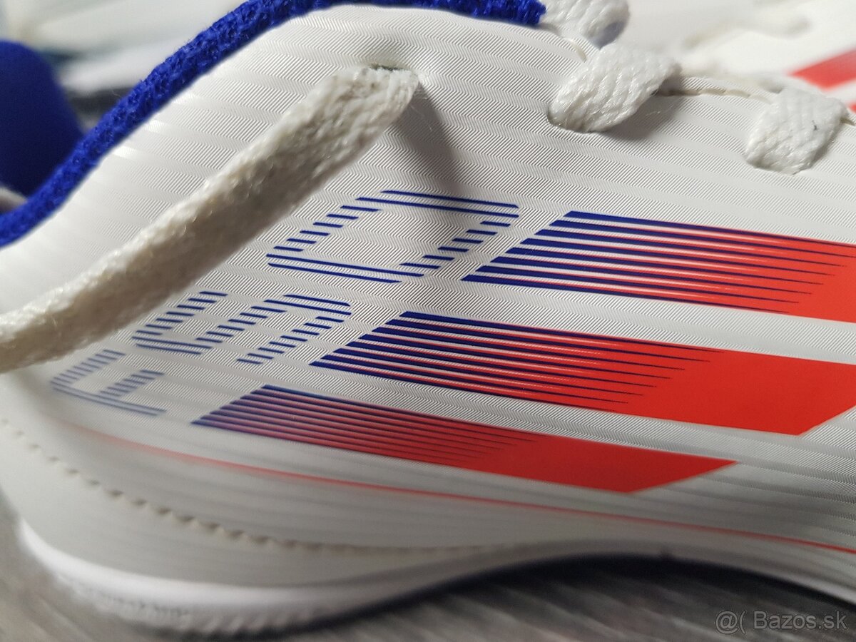 Tenisky adidas - halovky vel.33 - 6