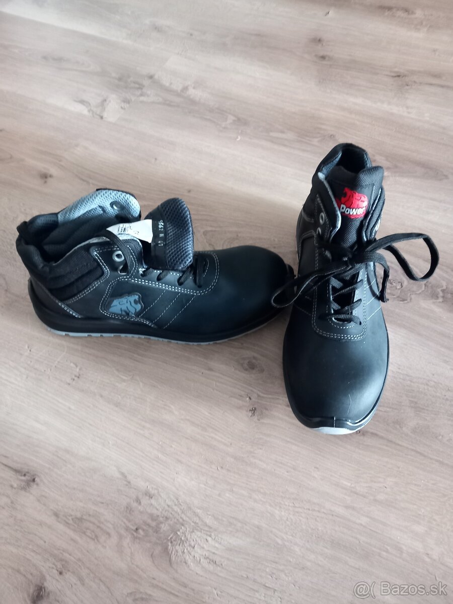 PREDÁM PRACOVNÚ OBUV - 6